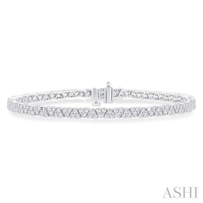 3 Ctw Straight and Inverted Chevron Link Round Cut Diamond Tennis Bracelet in 14K White Gold