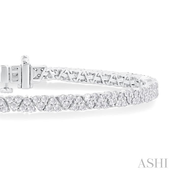3 Ctw Straight and Inverted Chevron Link Round Cut Diamond Tennis Bracelet in 14K White Gold