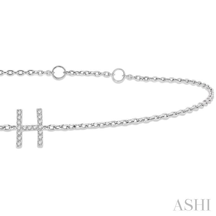1/20 Ctw Initial 'H' Round Cut Diamond Bracelet in 10K White Gold
