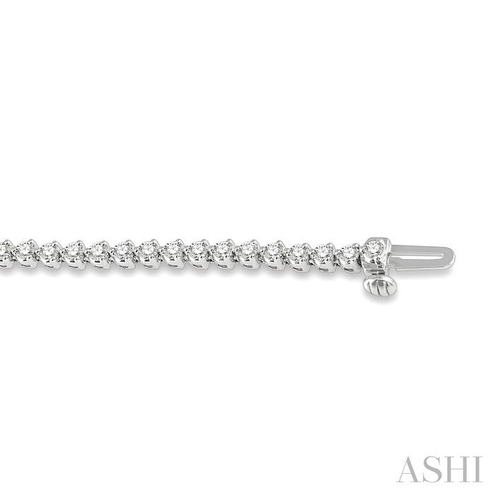 2 Ctw Round Cut Diamond 3-Prong Tennis Bracelet in 14K White Gold