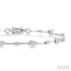 1 1/3 Ctw Bezel Set Oval and Round Cut Diamond Bar Link Bracelet in 14K White Gold
