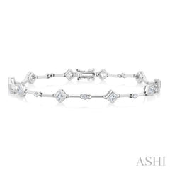 1 1/3 Ctw Bezel Set Princess and Round Cut Diamond Bar Link Bracelet in 14K White Gold