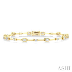 1 1/3 Ctw Bezel Set Emerald and Round Cut Diamond Bar Link Bracelet in 14K Yellow Gold