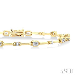 1 1/3 Ctw Bezel Set Emerald and Round Cut Diamond Bar Link Bracelet in 14K Yellow Gold