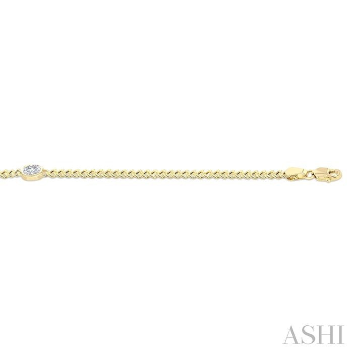 1/4 Ctw Bezel Set Oval Cut Diamond Curb Link Fashion Bracelet in 14K Yellow Gold