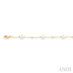 5 MM Round Shape Cultured Pearl and 1/6 Ctw Round Cut Diamond Fashion Station Bracelet in 14K Yellow Gold