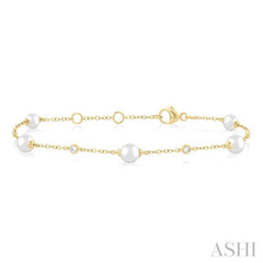 5 MM Round Shape Cultured Pearl and 1/6 Ctw Round Cut Diamond Fashion Station Bracelet in 14K Yellow Gold