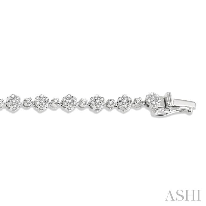 2 Ctw Floral Link Round Cut Diamond Bracelet in 14K White Gold