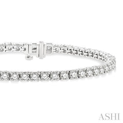 5 Ctw Round Cut Diamond Tennis Bracelet in 14K White Gold