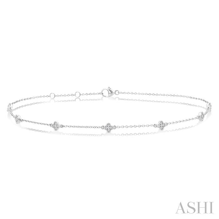 1/10 Ctw Clover Motif Round Cut Diamond Station Bracelet in 10K White Gold