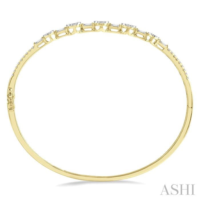 1 1/10 Ctw Lovebright Circular Mounts Baguette & Round Cut Diamond Bangle in 14K Yellow and White Gold