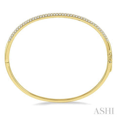 1 1/2 Ctw Round Cut Diamond Stackable Bangle in 14K Yellow Gold