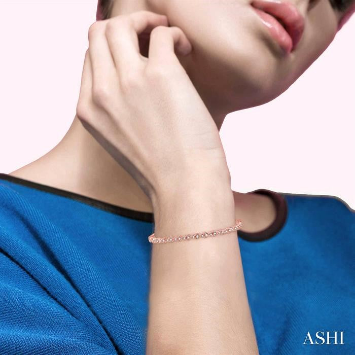 1/2 Ctw Round & Heart Shape Mount Stackable Diamond Bangle in 14K Rose Gold