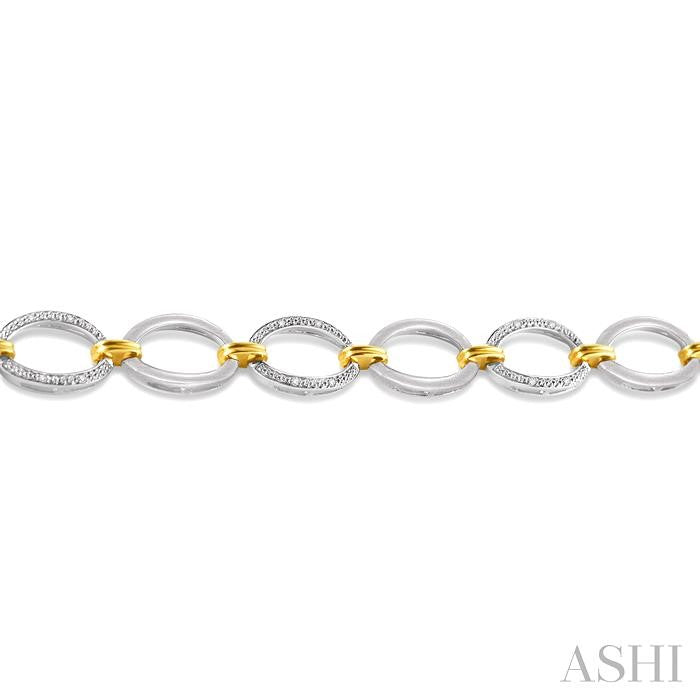 1/20 Ctw Round Cut Diamond Bracelet in Sterling Silver