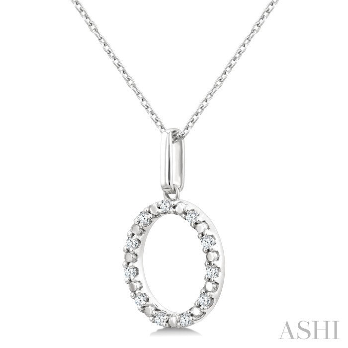 1/10 Ctw Initial 'O' Round Cut Diamond Fashion Pendant With Chain in Sterling Silver