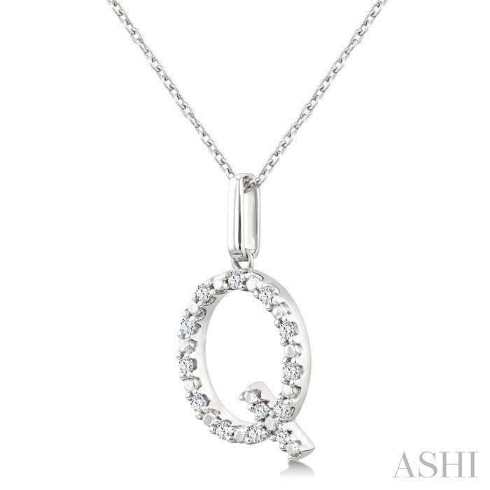 1/10 Ctw Initial 'Q' Round Cut Diamond Fashion Pendant With Chain in Sterling Silver