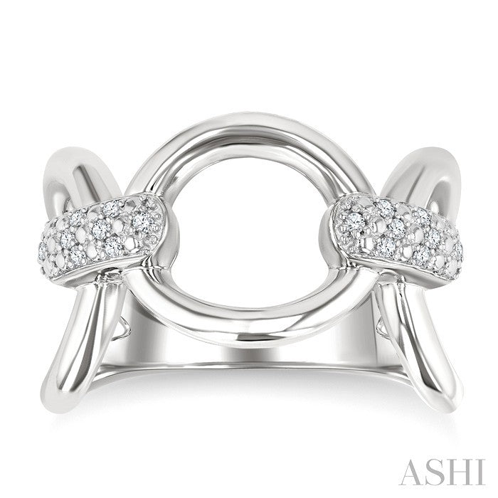 1/10 Ctw Oval Shape Bar Accent Round Cut Diamond Bold Fashion Ring in Sterling Silver
