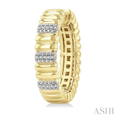 1/10 Ctw Bold Ribbed Round Cut Diamond Fashion Hoop Earring in Yellow Gold Vermeil