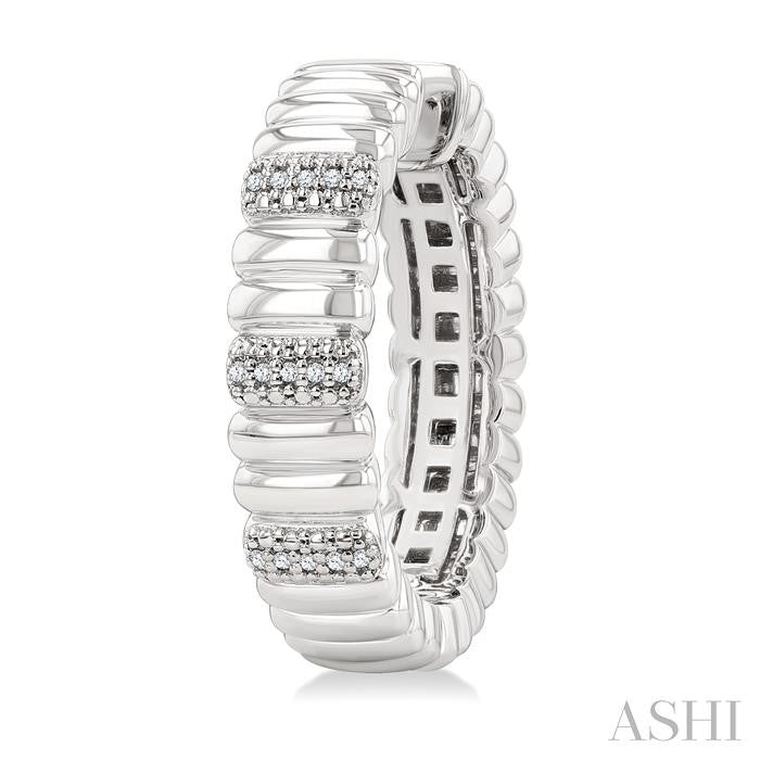 1/10 Ctw Wide Ribbed Plain Polished and Round Cut Diamond Bold Fashion Hoop Earrings in Sterling Silver