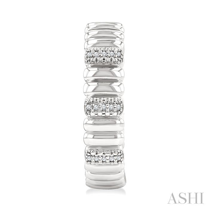 1/10 Ctw Wide Ribbed Plain Polished and Round Cut Diamond Bold Fashion Hoop Earrings in Sterling Silver
