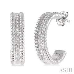 1/6 Ctw Round Cut Diamond Fashion Earrings in Sterling Silver