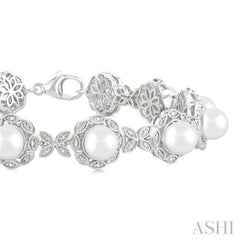 6 MM Cultured Pearl and 1/6 Ctw Round Cut Diamond Bracelet in Sterling Silver