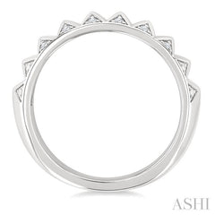 1/10 Ctw Round Cut Diamond Bold Fashion Band in Sterling Silver