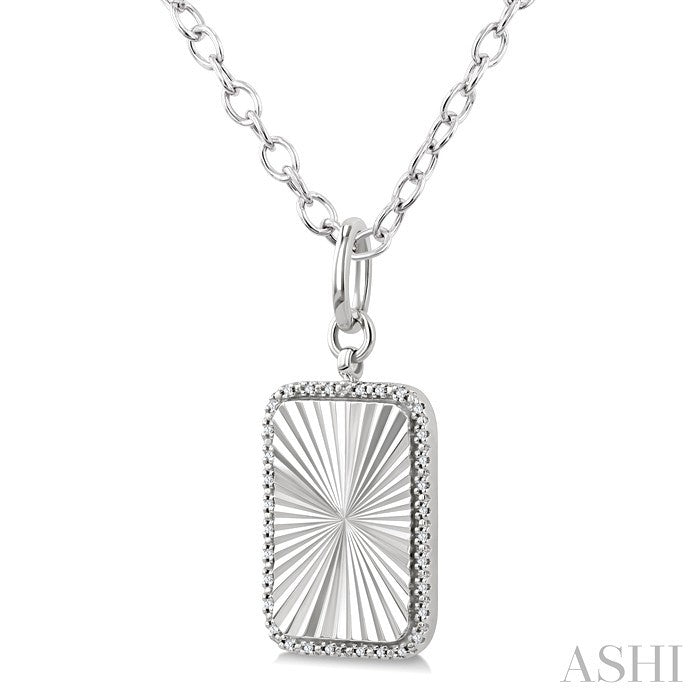 1/10 Ctw Rectangular Fluted Medallion Round Cut Diamond Pendant With Chain in Sterling Silver