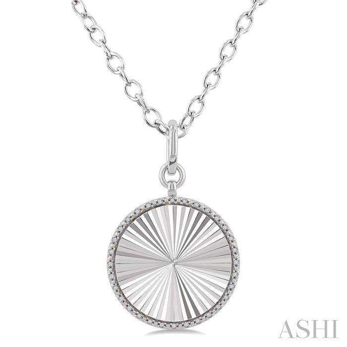 1/10 Ctw Round Fluted Medallion Round Cut Diamond Pendant With Chain in Sterling Silver