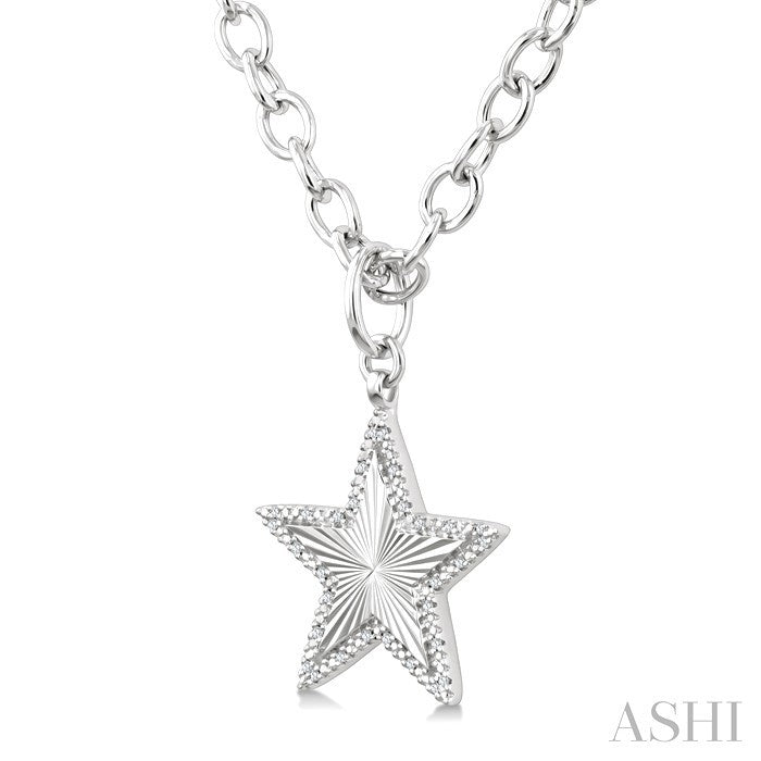1/10 Ctw Star Fluted Medallion Round Cut Diamond Pendant With Chain in Sterling Silver