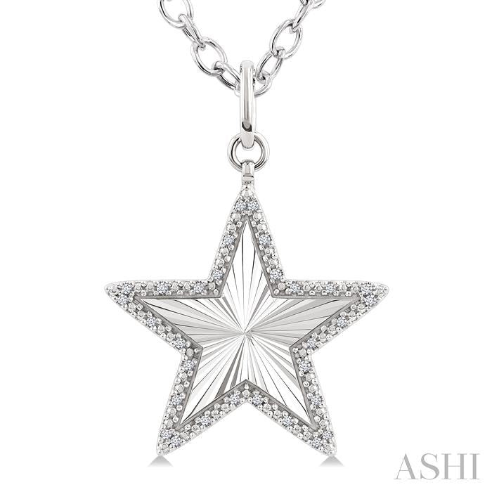 1/10 Ctw Star Fluted Medallion Round Cut Diamond Pendant With Chain in Sterling Silver