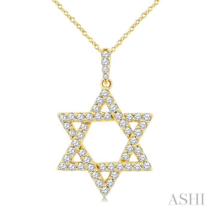 1/2 Ctw Star Of David Round Cut Diamond Fashion Pendant With Chain in 14K Yellow Gold 