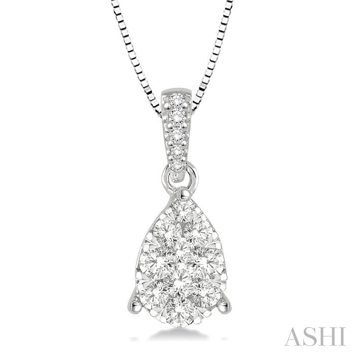 3/4 Ctw Pear Shape Diamond Lovebright Pendant in 14K White Gold with Chain
