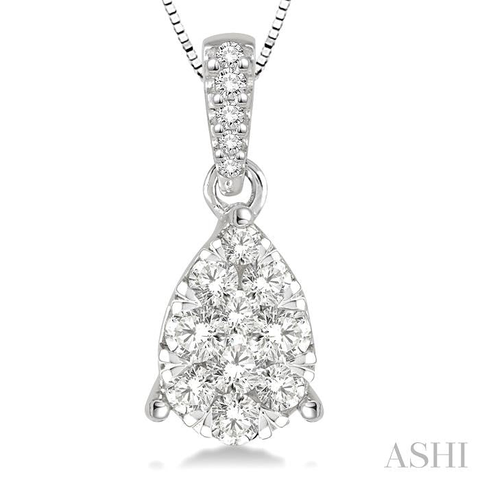 3/4 Ctw Pear Shape Diamond Lovebright Pendant in 14K White Gold with Chain
