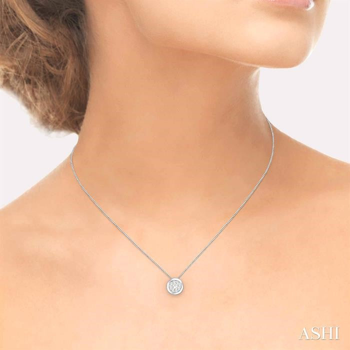 1/3 Ctw Round Cut Diamond Lovebright Pendant With Box Chain in 14K White Gold