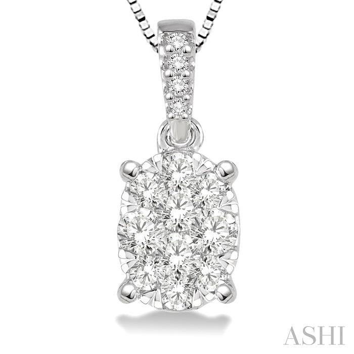 1/3 Ctw Oval Shape Diamond Lovebright Pendant in 14K White Gold with Chain