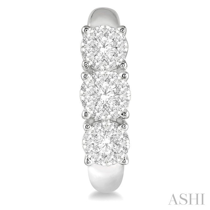 3/4 Ctw Lovebright Round Cut Diamond Earrings in 14K White Gold