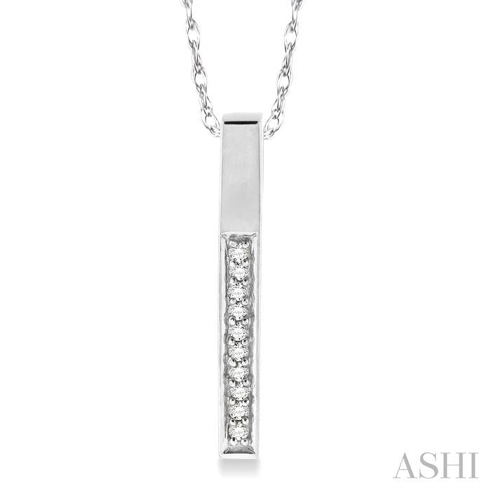 1/10 Ctw Round Cut Diamond Stick Pendant in 14K White Gold with Chain