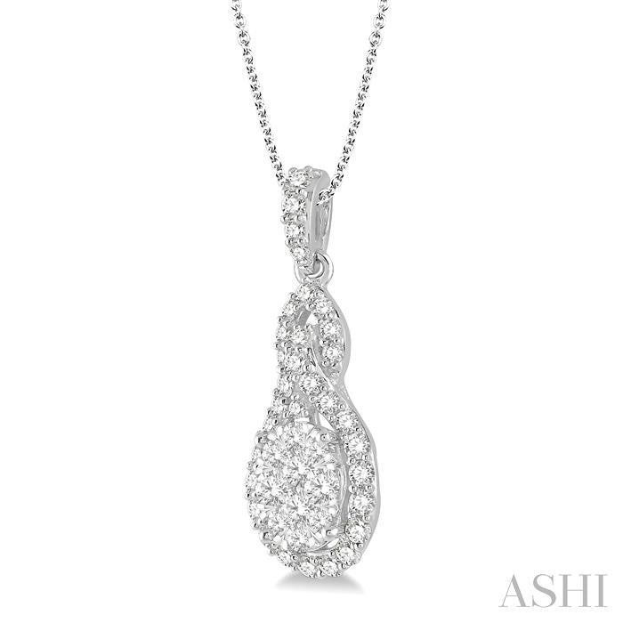 3/4 Ctw Oval Shape Lovebright Round Cut Diamond Pendant With Chain in 14K White Gold