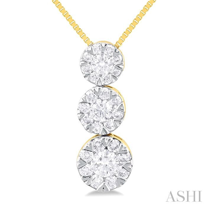 1/4 Ctw Lovebright 3 stone Essential Round Cut Diamond Pendant with Chain in 14K Yellow and White Gold