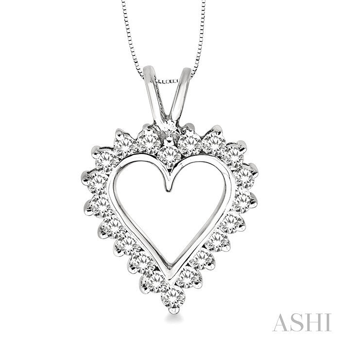 1 Ctw Round Cut Diamond Heart Pendant in 14K White Gold with Chain