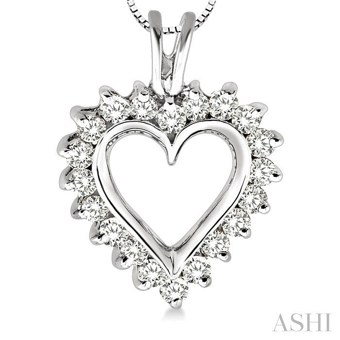 1/2 Ctw Round Cut Diamond Heart Pendant in 14K White Gold with Chain