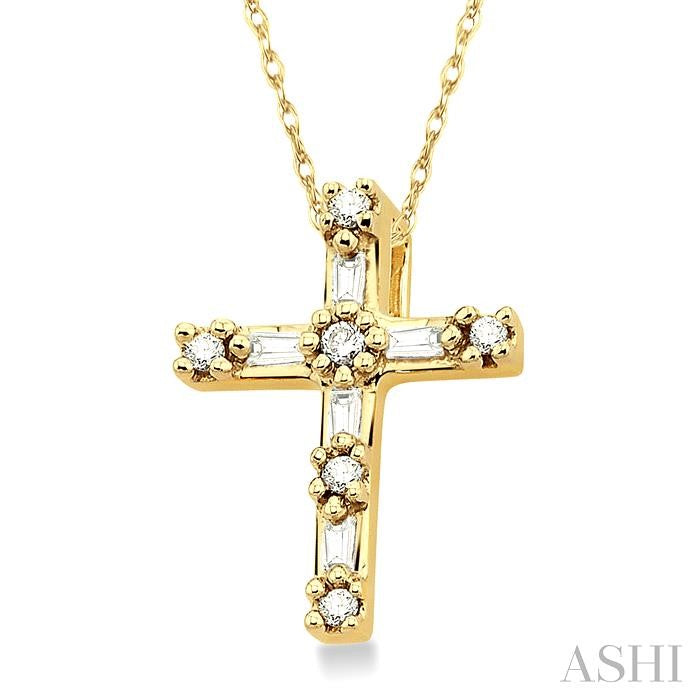 1/10 Ctw Diamond Cross Pendant in 14K Yellow Gold with Chain