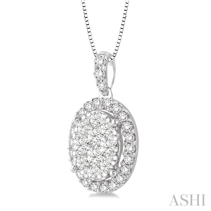 3/4 Ctw Oval Shape Diamond Lovebright Pendant in 14K White Gold with Chain