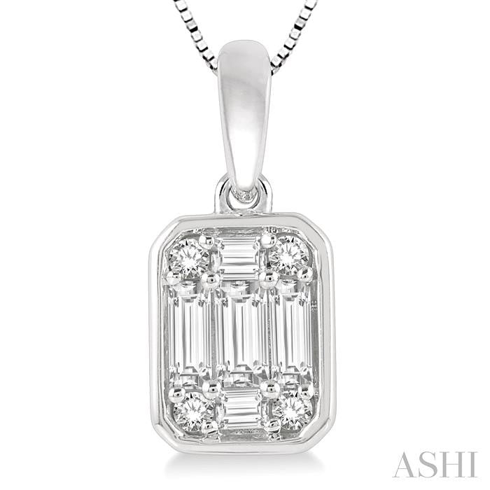 1/2 Ctw Octagonal Shape Baguette and Round Cut Diamond Pendant With Chain in 14K White Gold