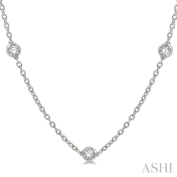 1 Ctw Round Cut Diamond Station Necklace in 14K White Gold