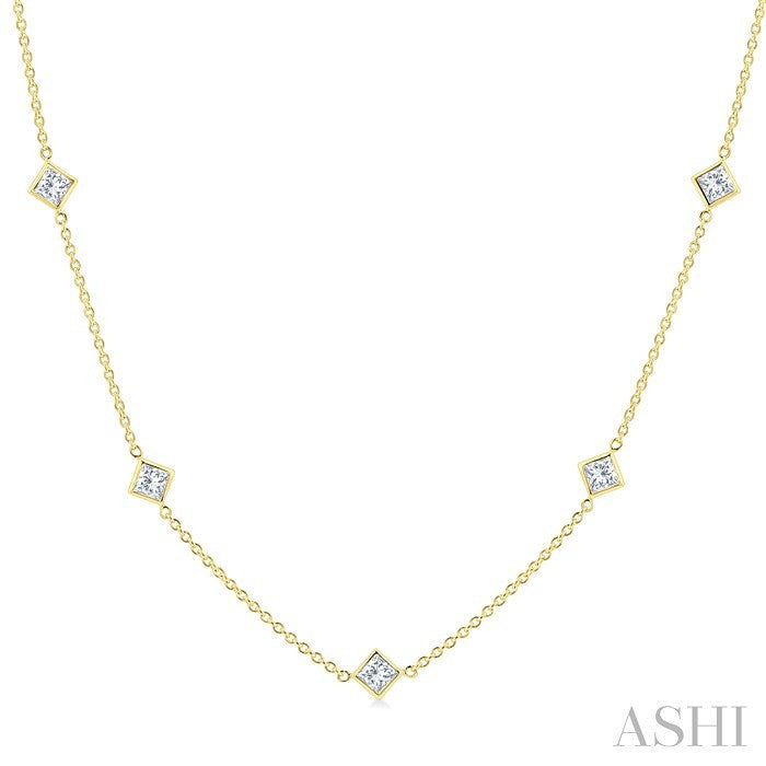 2 Ctw Princess Cut Diamond Fashion Necklace in 14K Yellow Gold
