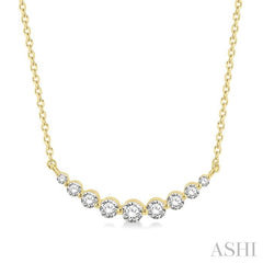 1/2 Ctw Diamond Smile Necklace in 14K Yellow Gold