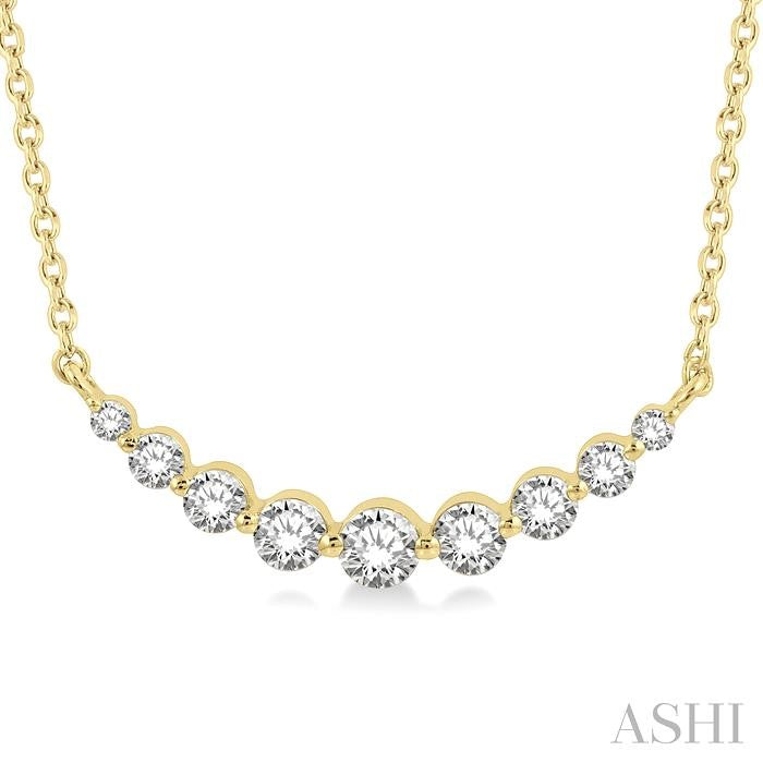 1/2 Ctw Diamond Smile Necklace in 14K Yellow Gold