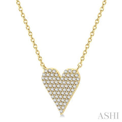 1/4 Ctw Heart Charm Round Cut Diamond Fashion Pendant With Chain in 10K Yellow Gold